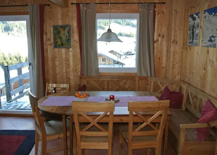 Alpendorf Dachstein West 15 アンベルク・イム・ランマータール